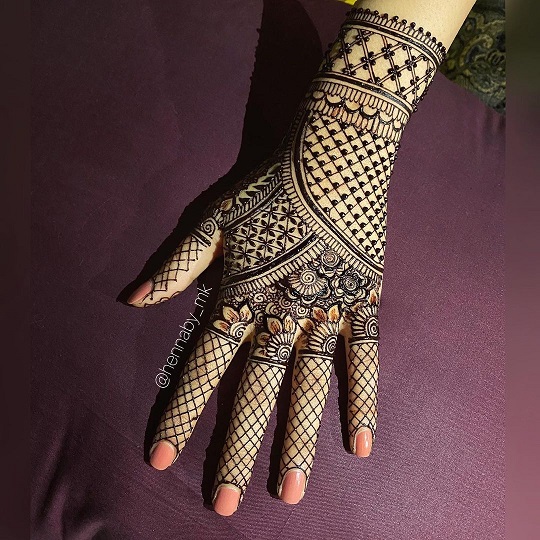 back mehndi design simple